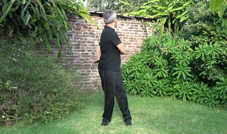 Técnica de Rotación de Columna. Movimiento de giro hacia los lados.