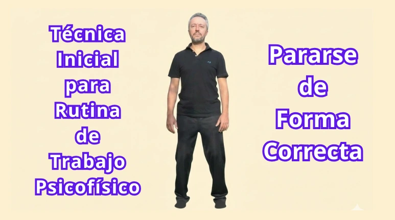 Postura de parado correcta vista frontal. Técnica psicofísica. Cómo pararse correctamente.